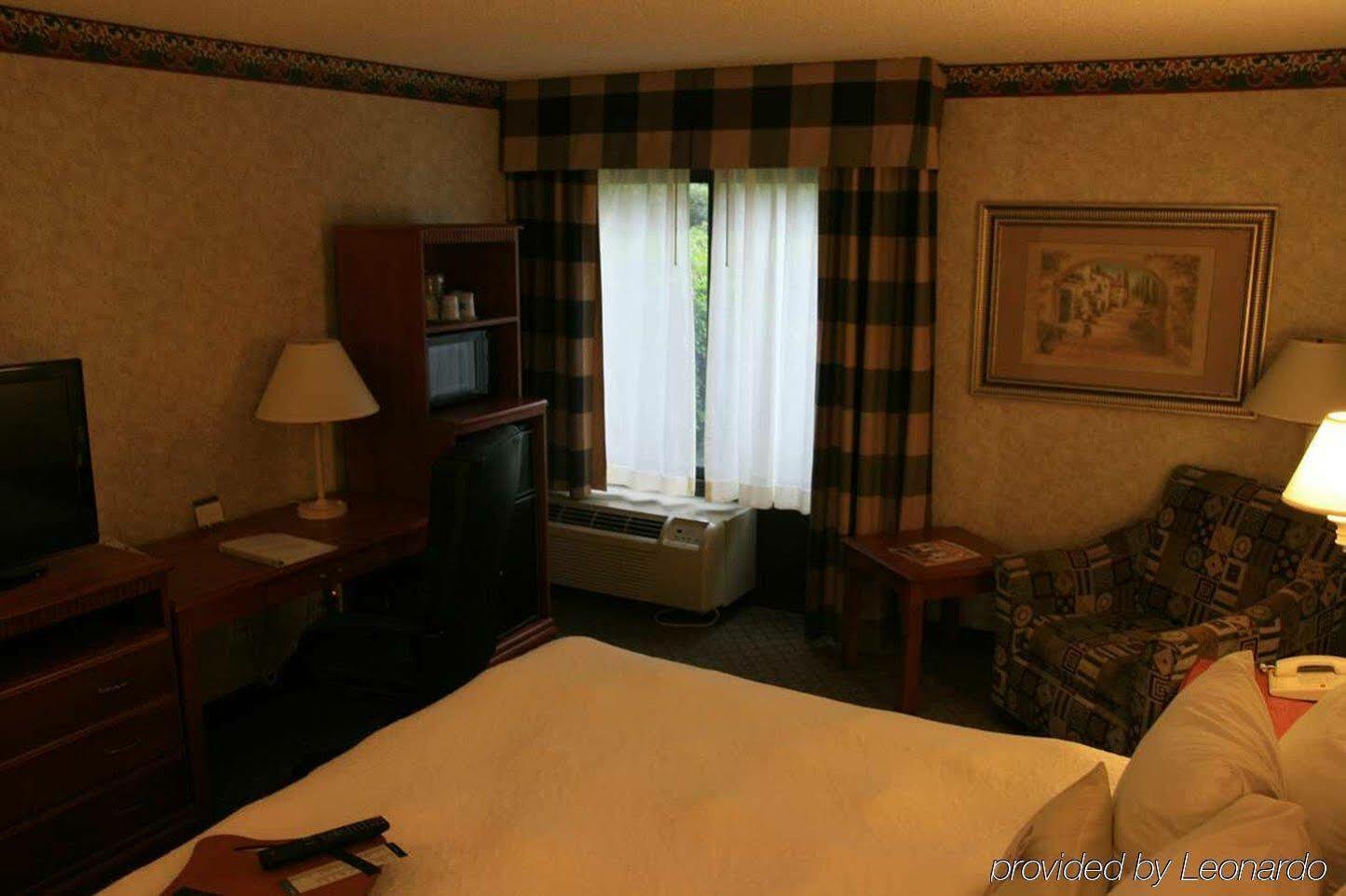 Hampton Angeles/arcadia Hotel 3*
