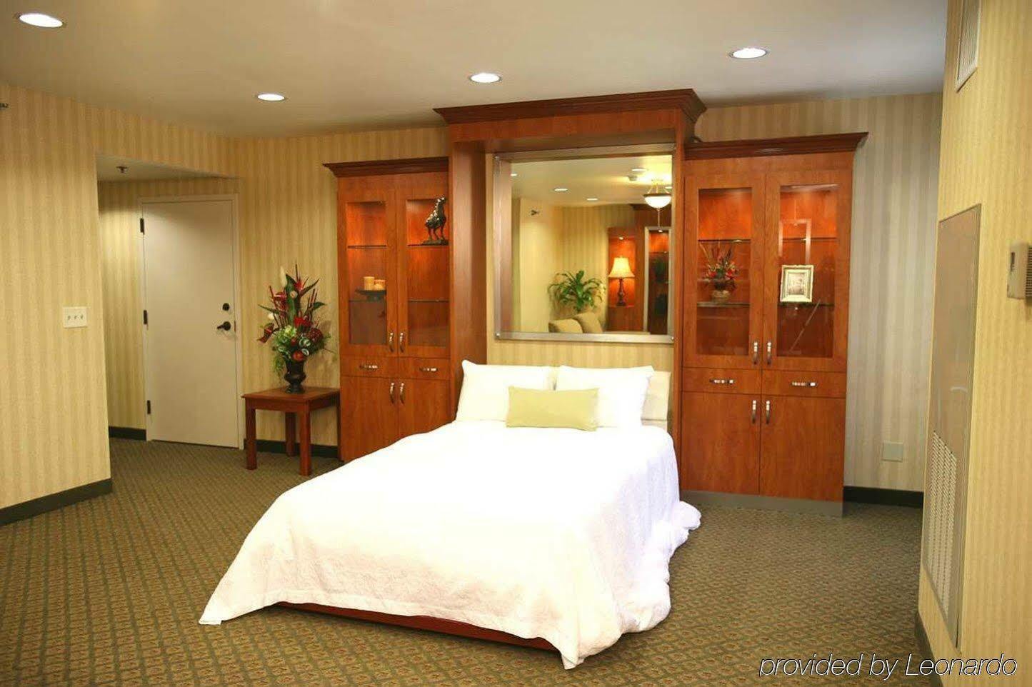 Hotel Hampton Angeles/arcadia Arcadia